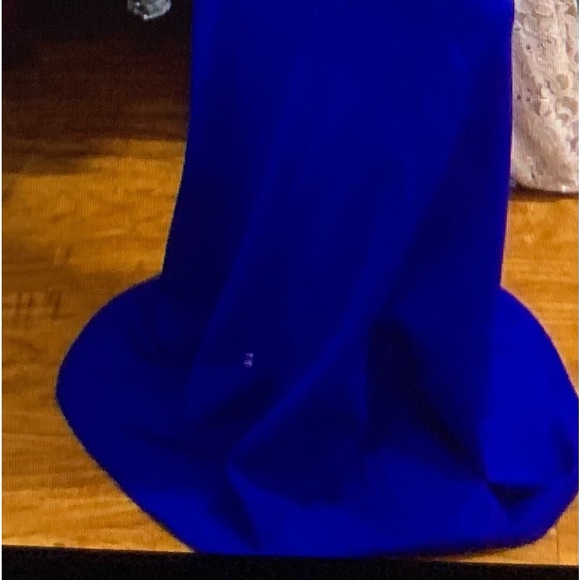 Beautiful blue gown Betsey and Adam size 4 . So pretty mermaid fit… NWT 💙 - Picture 9 of 16